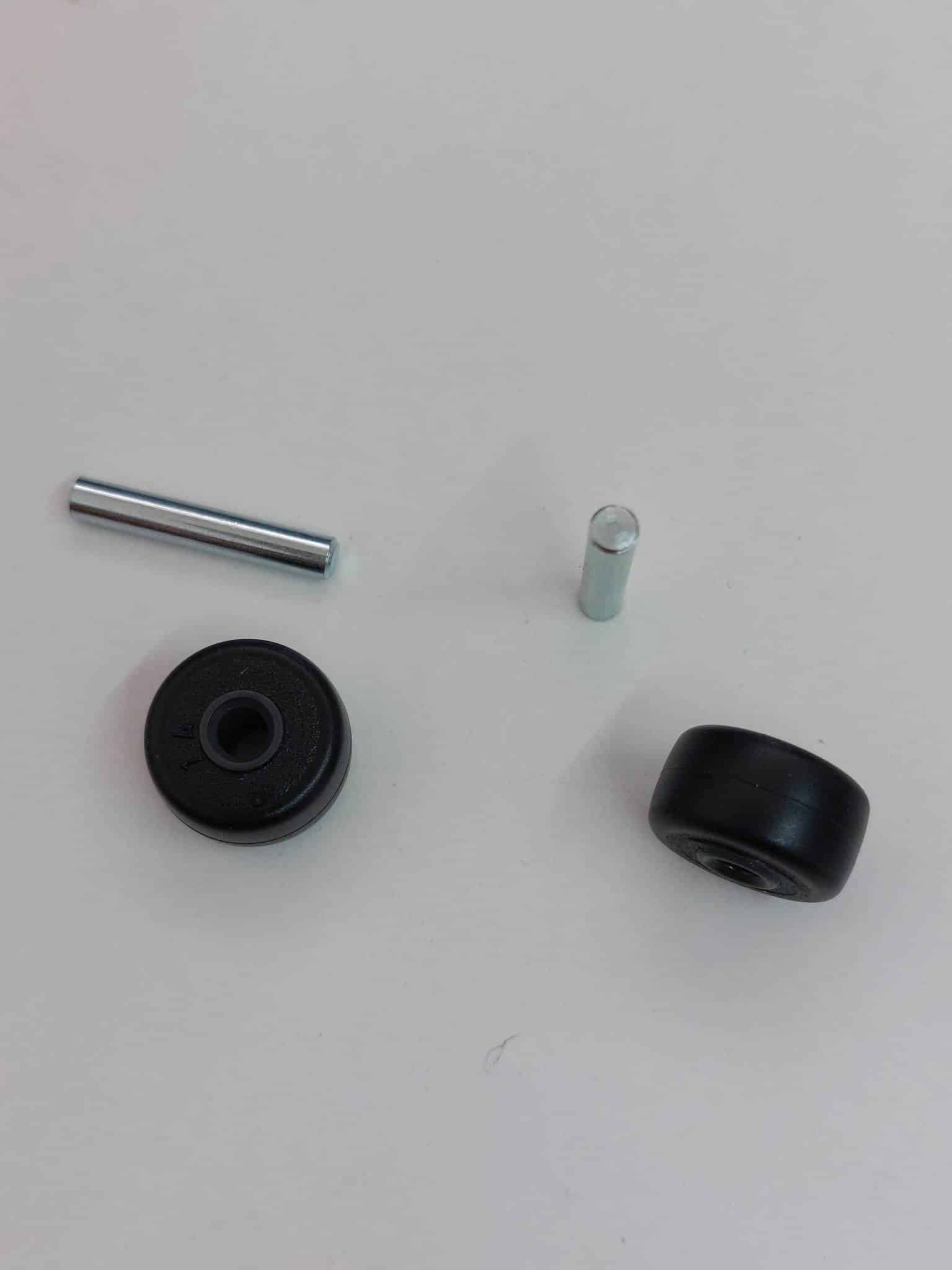 Porszívókeféhez első kiskerék - Image 2