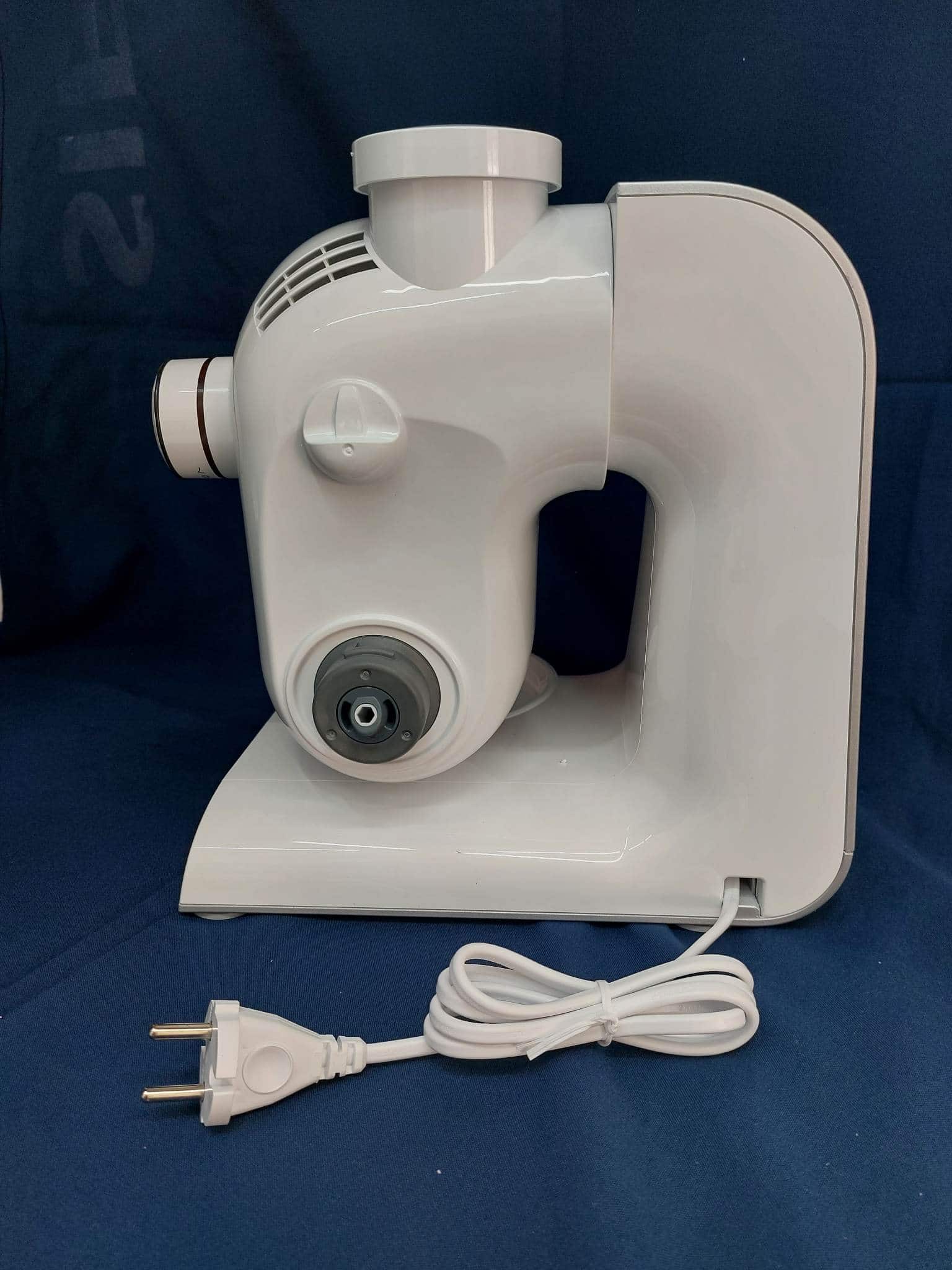 MUM5 alapgép 1000W ezüst/fehér - Image 3