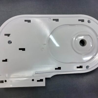 MUM5 robtgéphez lengőkar fedél fehér színben (házrész)