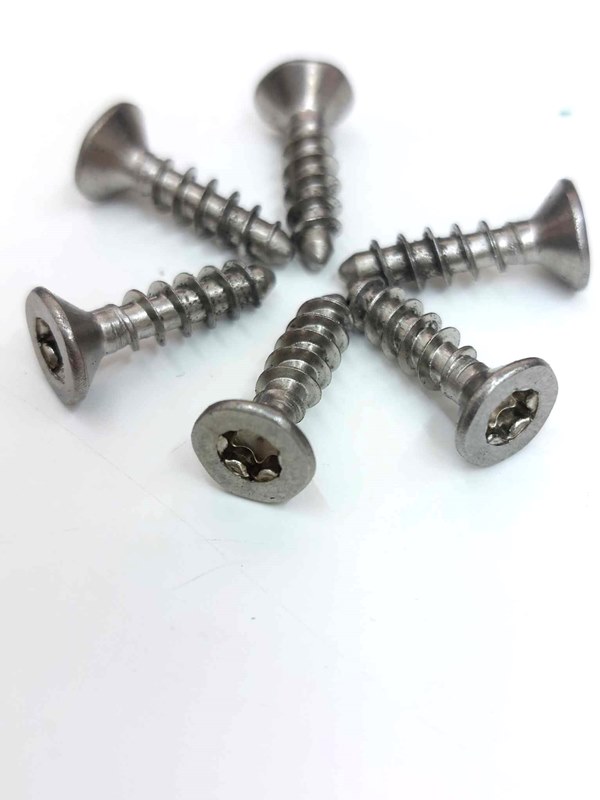 Mosogatógép kezelő panel tartó csavarok (6db)