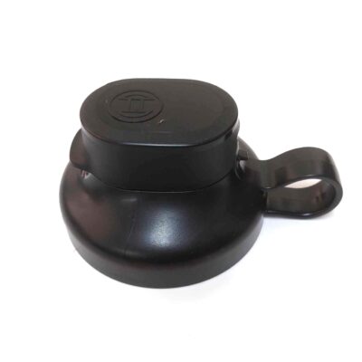 Hordozható kulacshoz zárható fedél