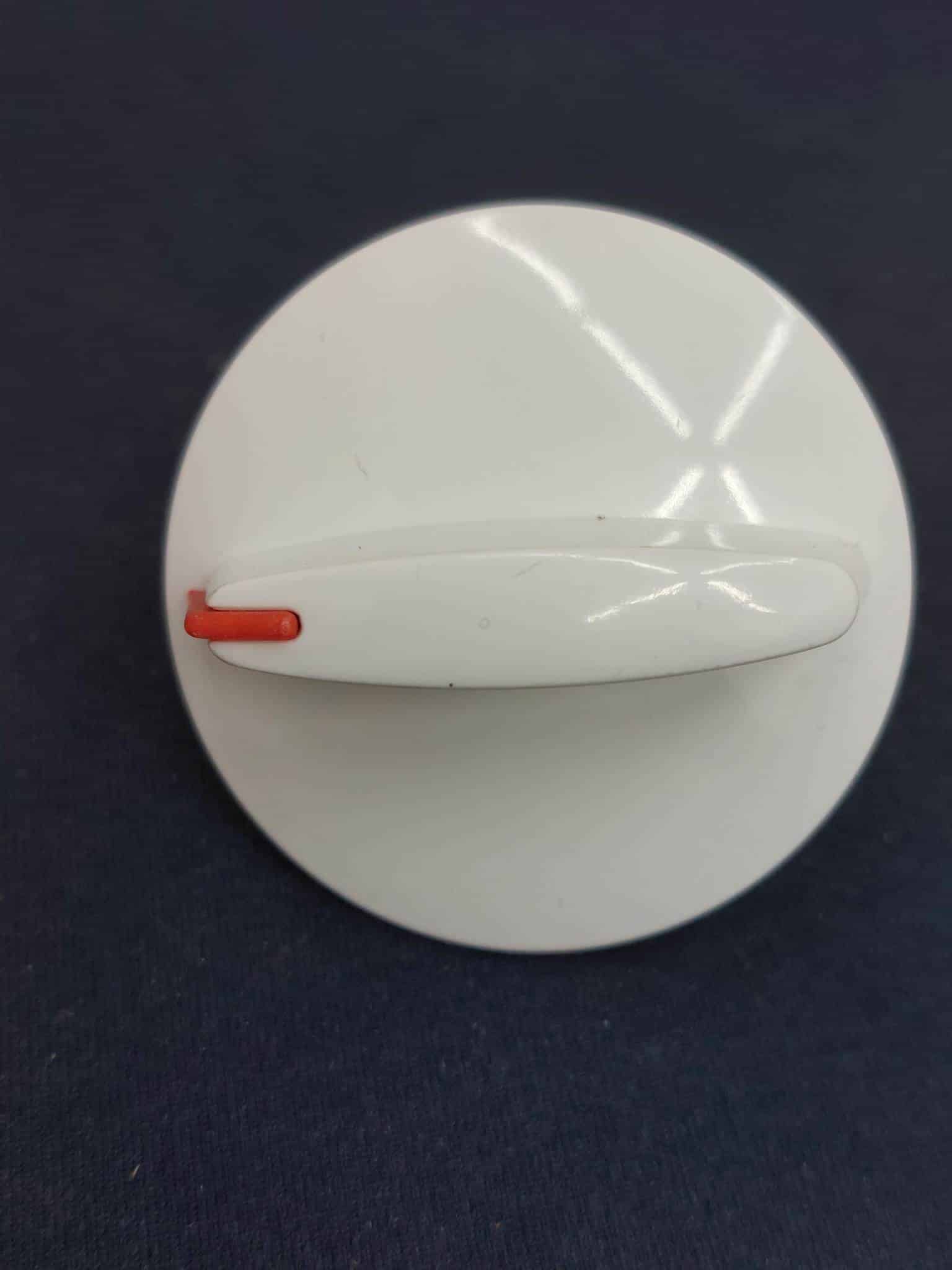 Bojler forgatógomb fehér színben