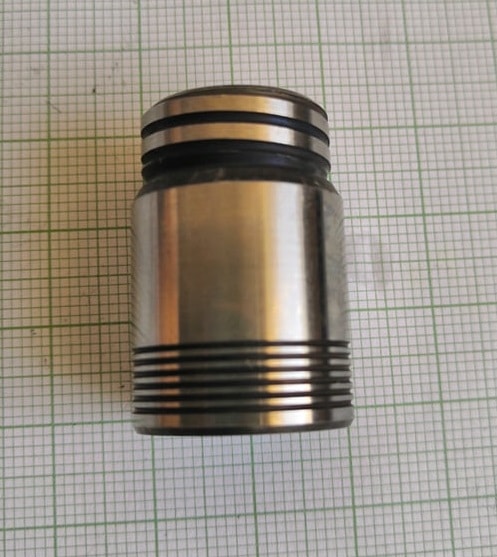 Fúrókalapács és beverőkalapács csapágypersely